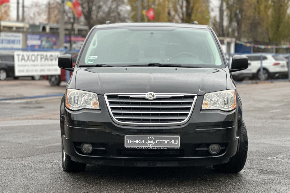 Продам Chrysler Grand Voyager 2010 года в Киеве