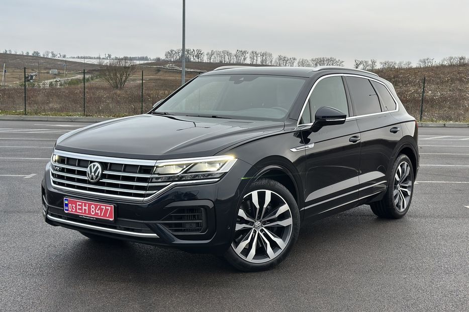 Продам Volkswagen Touareg 4.0 TDI V8 R-line  2020 года в Ровно