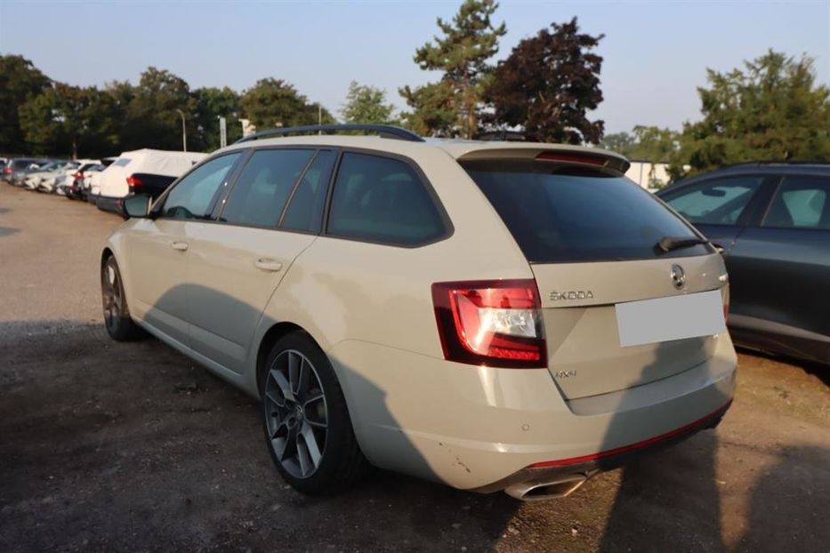 Продам Skoda Octavia A7 RS 4x4 135KW Pідна фарба v8151 2019 года в Луцке