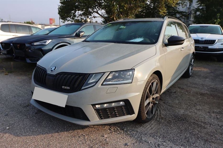 Продам Skoda Octavia A7 RS 4x4 135KW Pідна фарба v8151 2019 года в Луцке