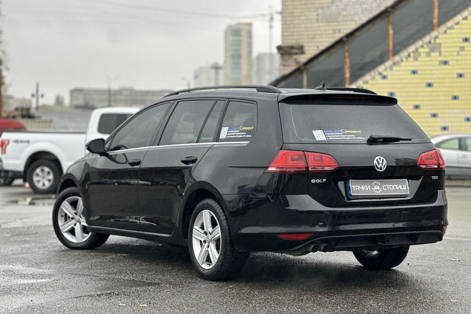 Продам Volkswagen Golf VII 2015 года в Киеве