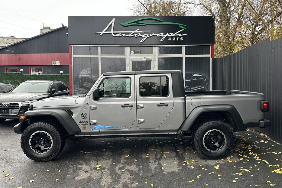 Продам Jeep Wrangler GLADIATOR 2019 года в Киеве