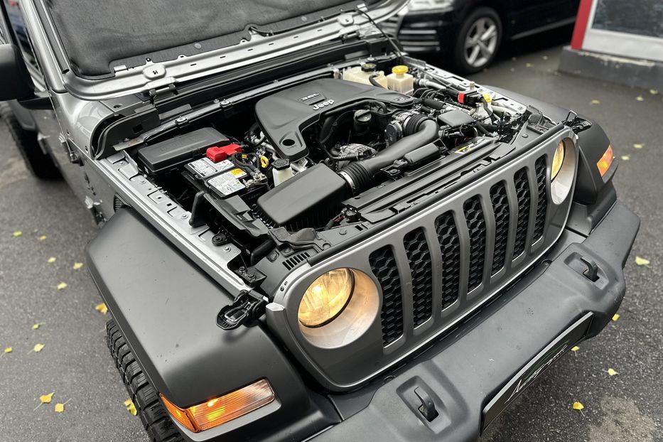 Продам Jeep Wrangler GLADIATOR 2019 года в Киеве