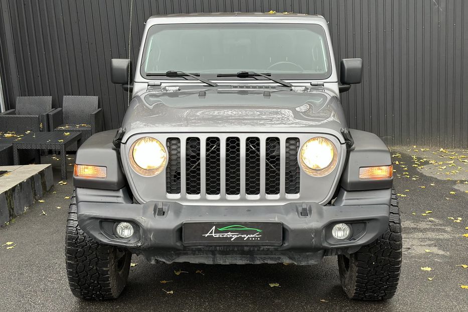 Продам Jeep Wrangler GLADIATOR 2019 года в Киеве