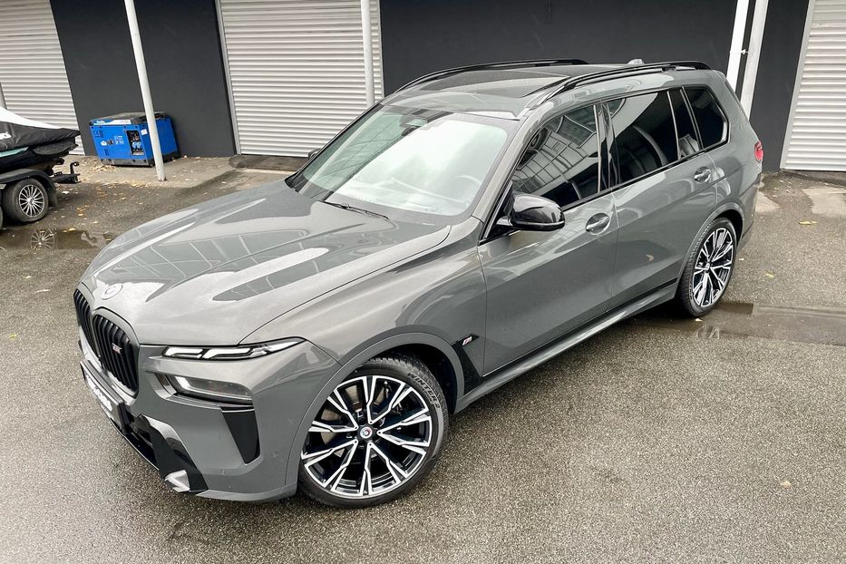 Продам BMW X7 M60i 2023 года в Киеве