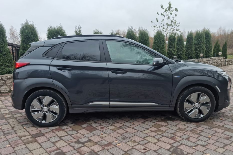 Продам Hyundai Kona 64kw Premium SOH100% 2019 года в Тернополе