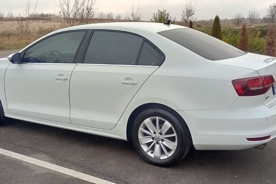 Продам Volkswagen Jetta Офіційна 2016 года в Киеве