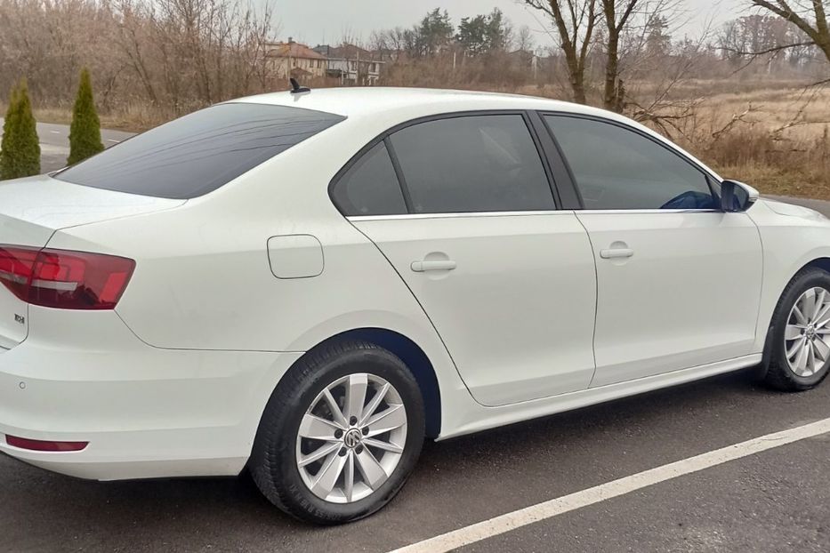 Продам Volkswagen Jetta Офіційна 2016 года в Киеве