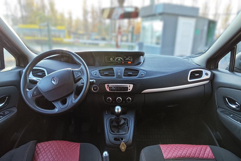 Продам Renault Scenic 2014 года в Киеве