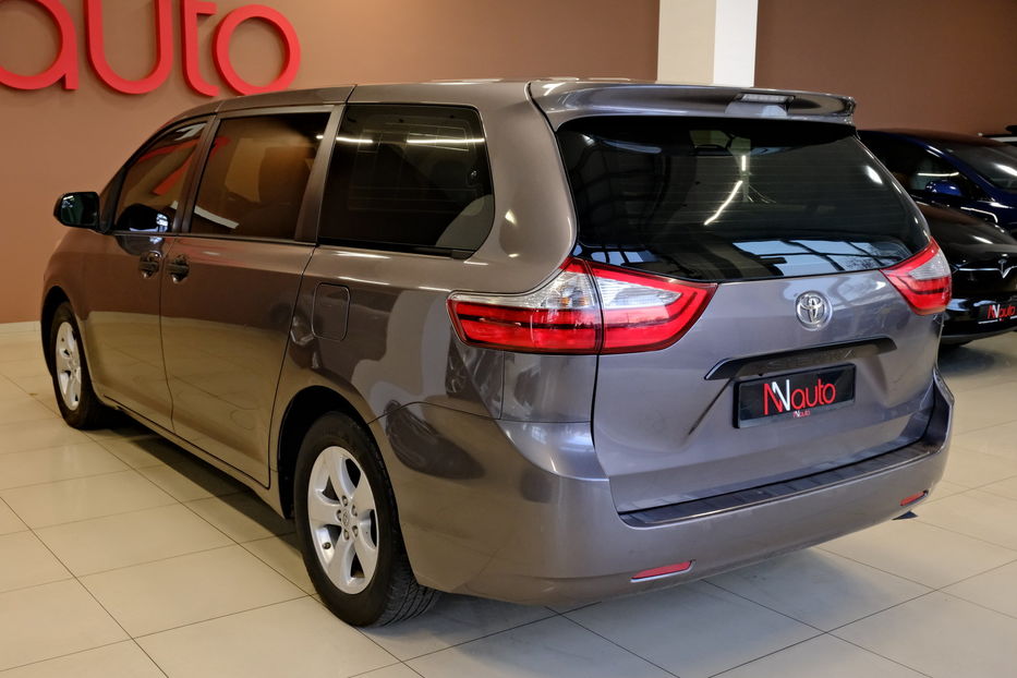 Продам Toyota Sienna 2015 года в Одессе