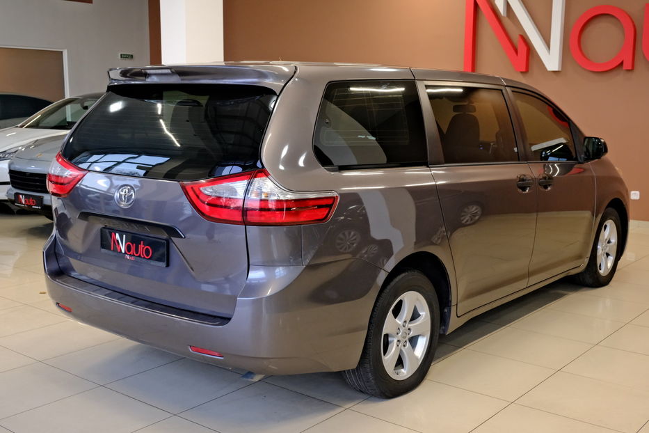 Продам Toyota Sienna 2015 года в Одессе