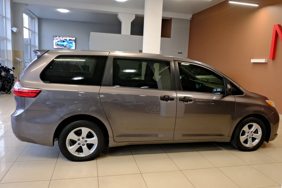 Продам Toyota Sienna 2015 года в Одессе