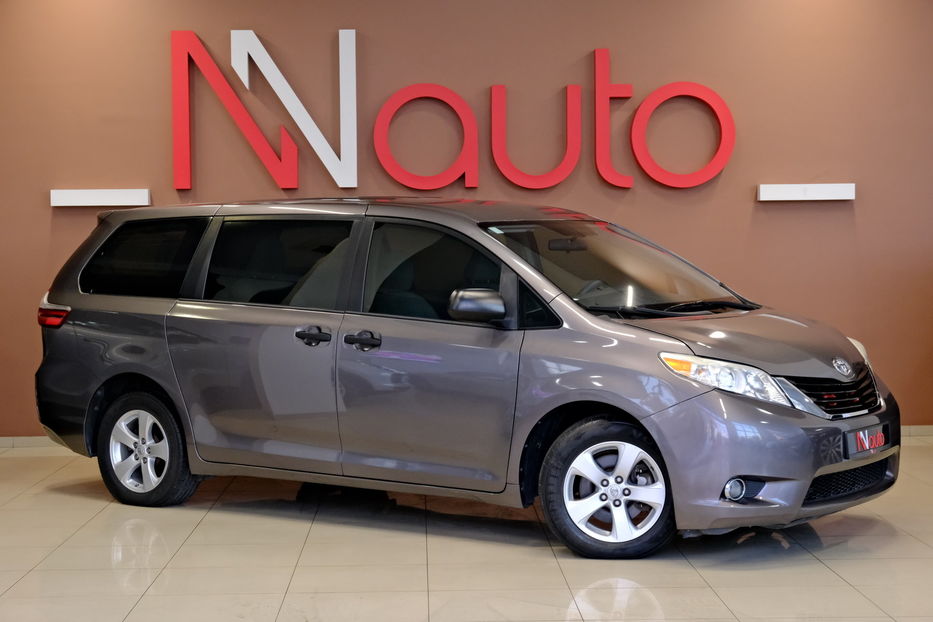 Продам Toyota Sienna 2015 года в Одессе