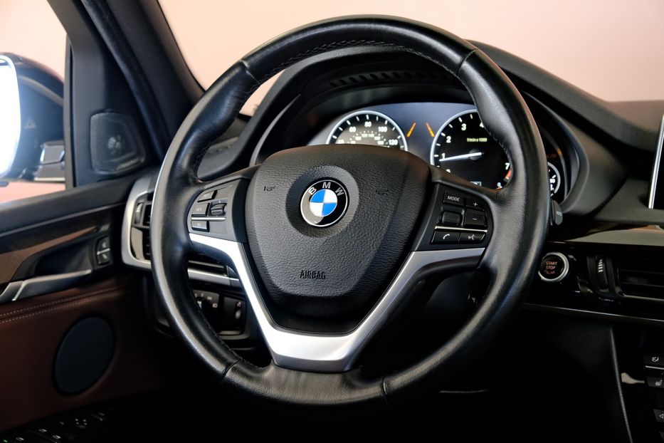 Продам BMW X5 2018 года в Одессе