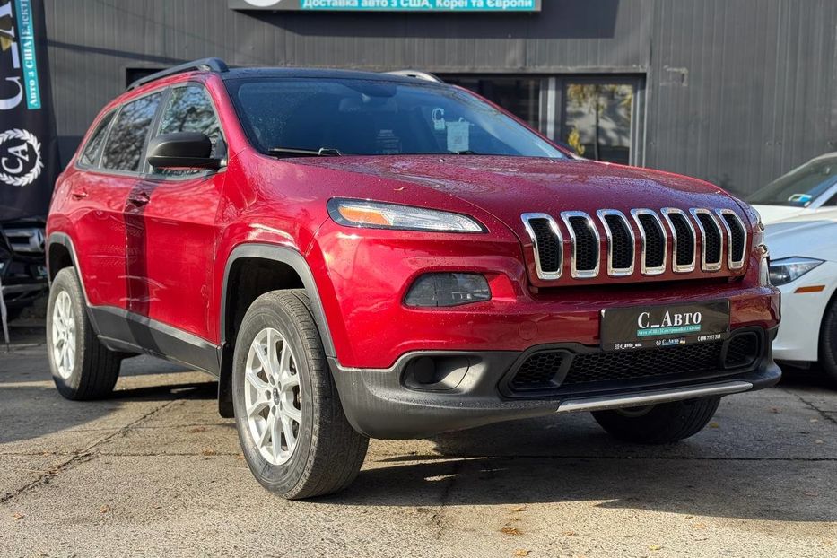 Продам Jeep Cherokee 2014 года в Черновцах