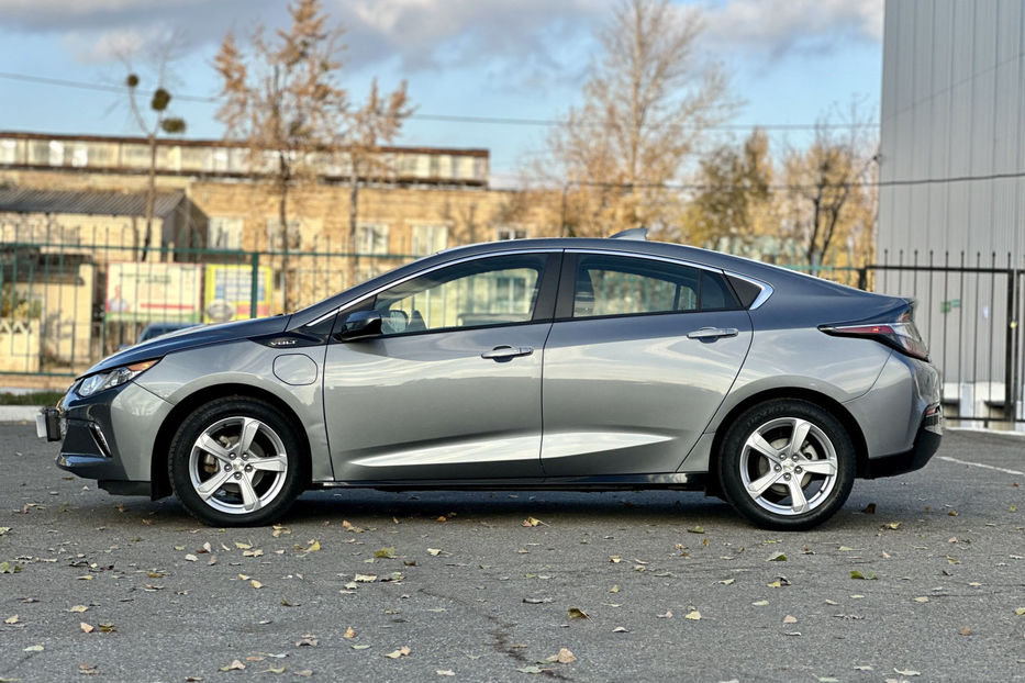 Продам Chevrolet Volt 2018 года в Киеве