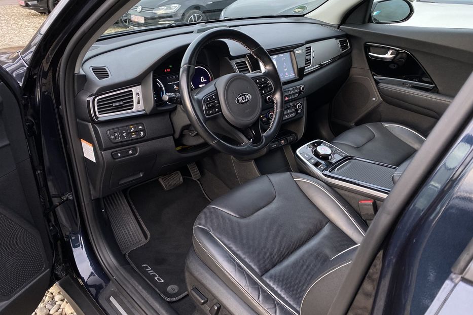 Продам Kia Niro 64kWhМакс.комплектаціяPrestige 2019 года в Львове