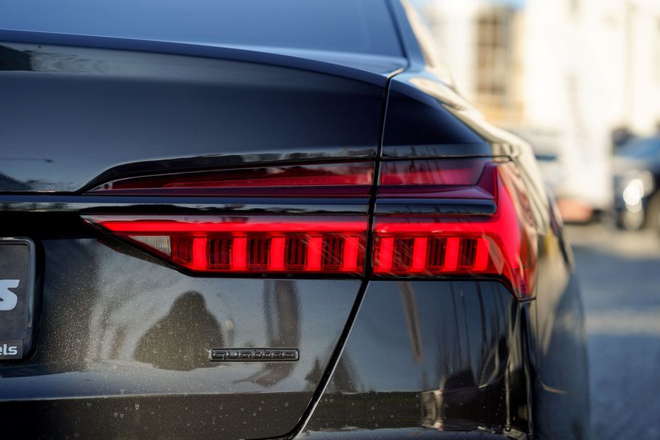 Продам Audi A6 PREMIUM 2019 года в Черновцах