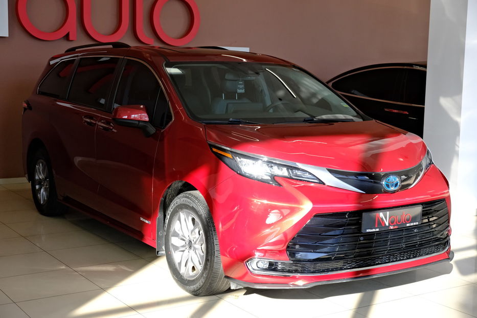 Продам Toyota Sienna 2022 года в Одессе