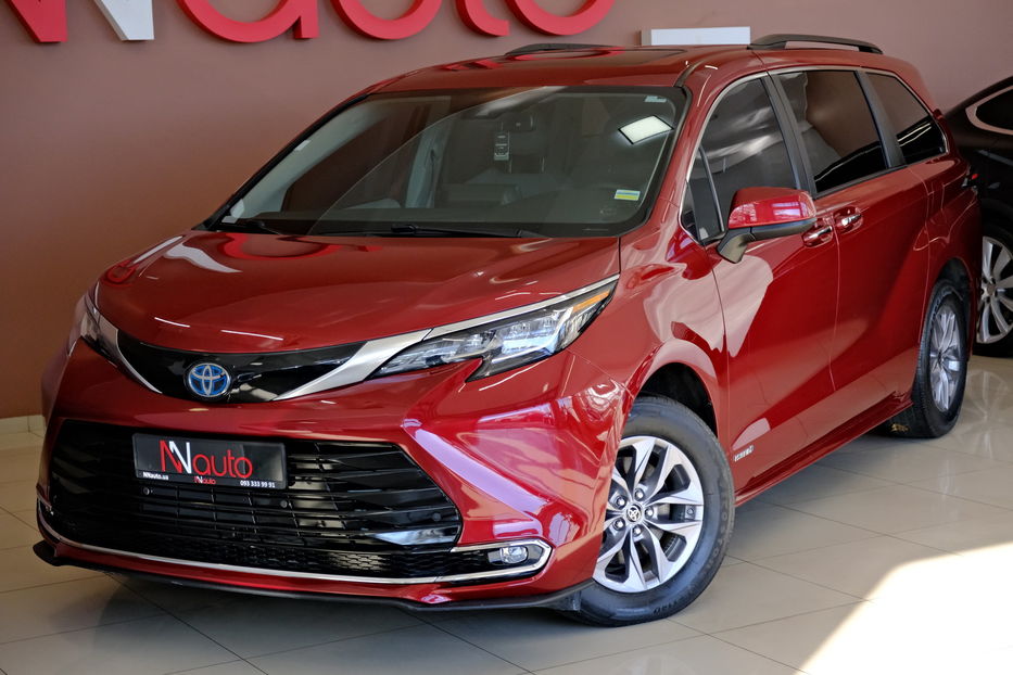 Продам Toyota Sienna 2022 года в Одессе