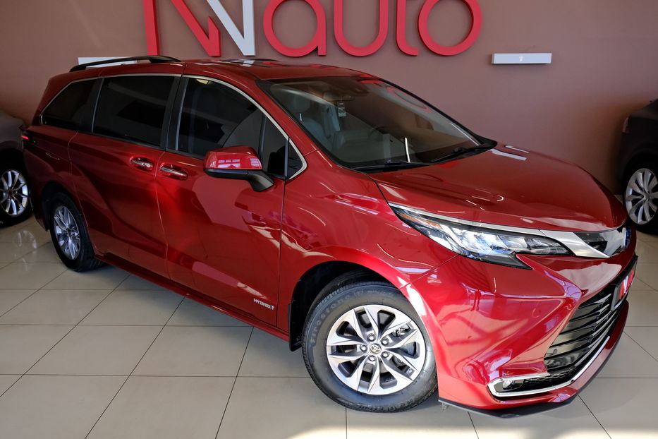 Продам Toyota Sienna 2022 года в Одессе