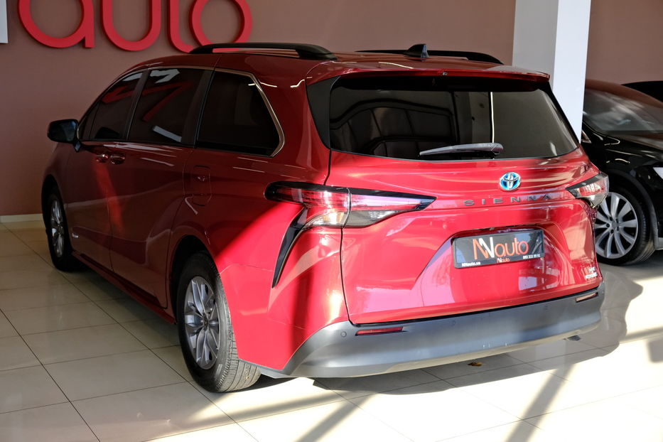 Продам Toyota Sienna 2022 года в Одессе