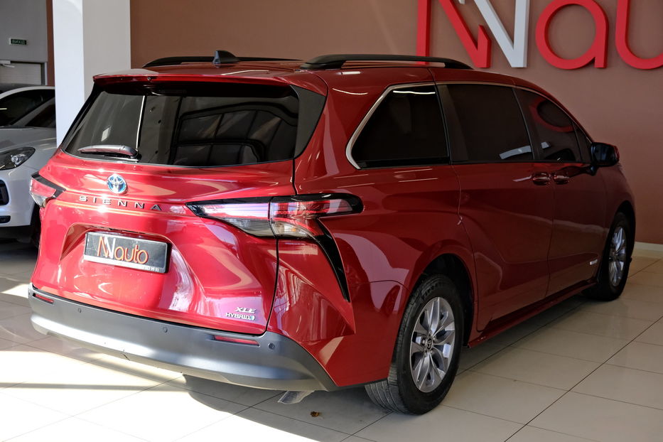 Продам Toyota Sienna 2022 года в Одессе