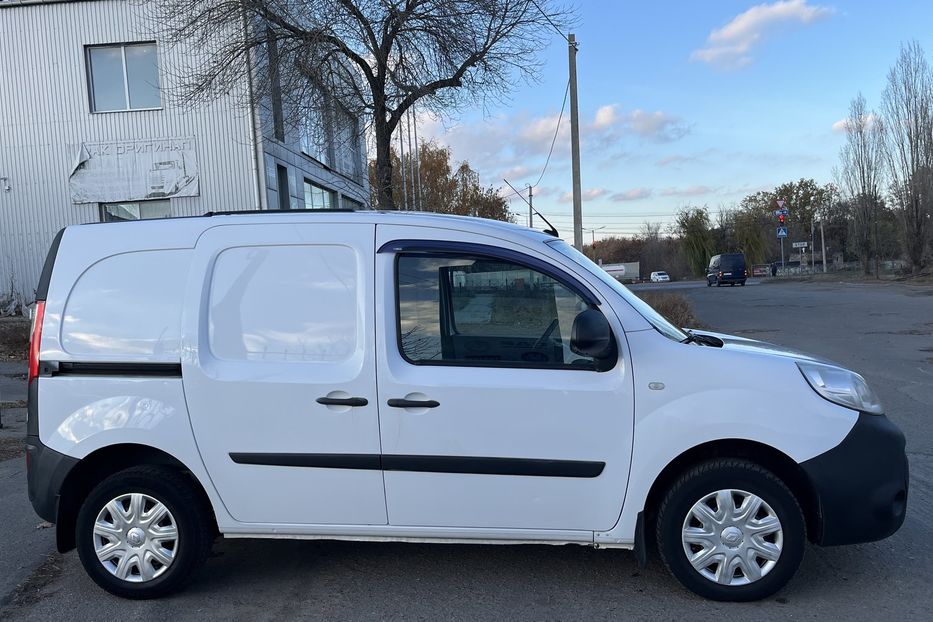 Продам Renault Kangoo груз. Oficial 2013 года в Николаеве