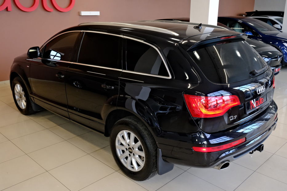 Продам Audi Q7 2013 года в Одессе