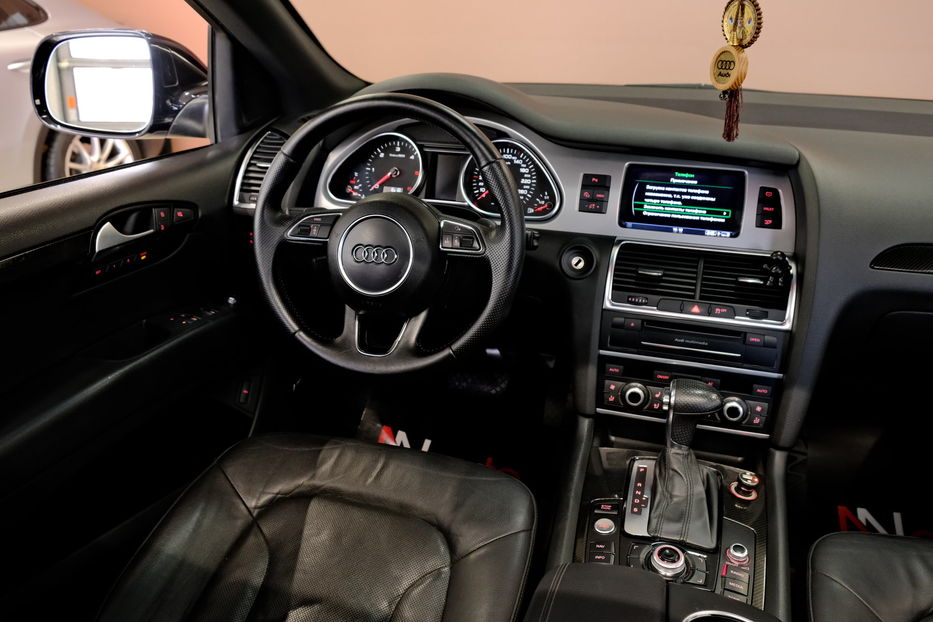 Продам Audi Q7 2013 года в Одессе