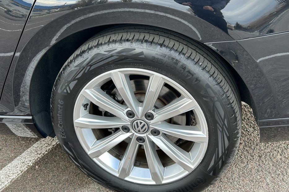 Продам Volkswagen Passat B8 2018 года в Житомире