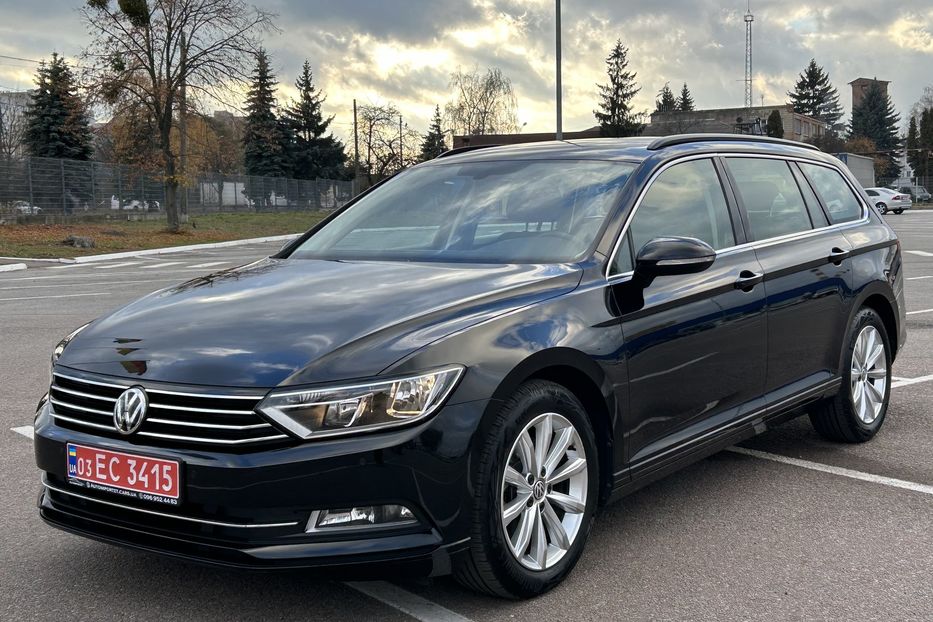 Продам Volkswagen Passat B8 2018 года в Житомире