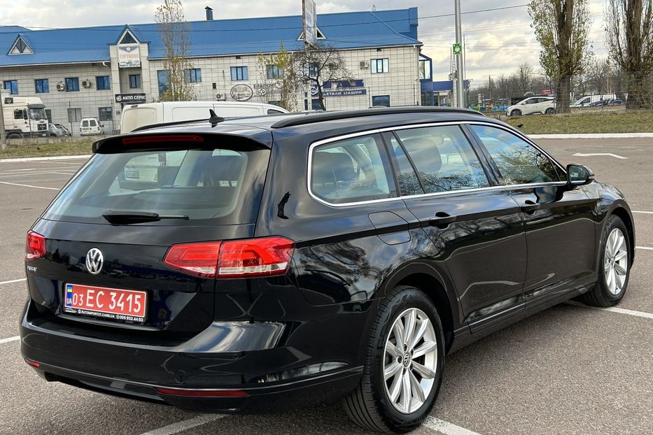 Продам Volkswagen Passat B8 2018 года в Житомире