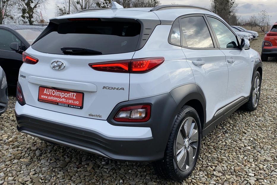 Продам Hyundai Kona 64kWhМакс.комплектація PREMIUM 2019 года в Львове