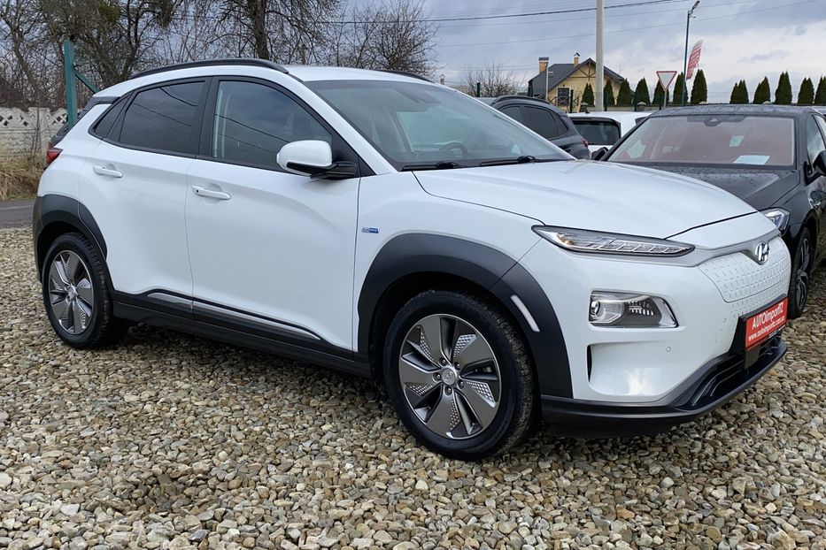 Продам Hyundai Kona 64kWhМакс.комплектація PREMIUM 2019 года в Львове