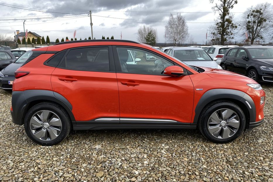 Продам Hyundai Kona 64kWhМакс.комплектація PREMIUM 2019 года в Львове