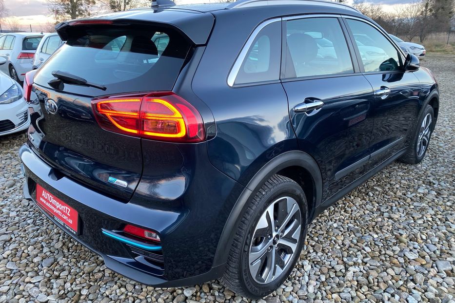 Продам Kia Niro 64kWh Комплектація Prestige 2020 года в Львове