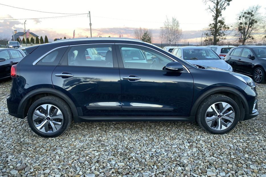 Продам Kia Niro 64kWh Комплектація Prestige 2020 года в Львове