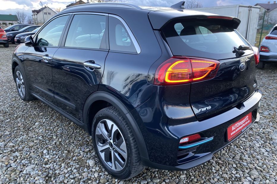 Продам Kia Niro 64kWh Комплектація Prestige 2020 года в Львове