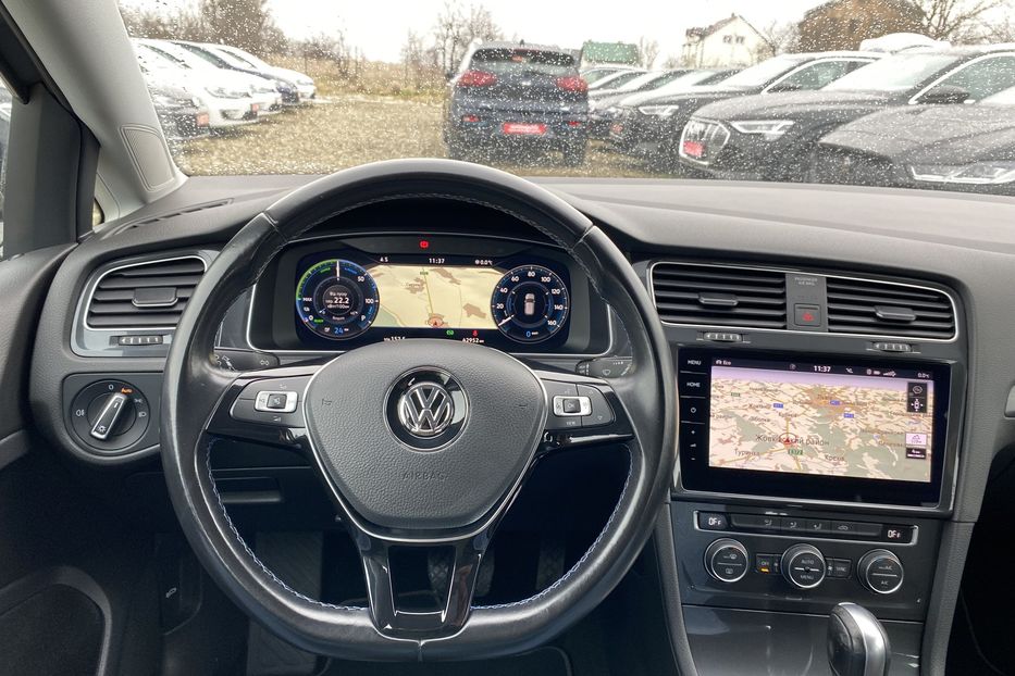 Продам Volkswagen e-Golf 35.8 kWh136к.с. БЕЗКЛЮЧ,КОКПІТ 2020 года в Львове