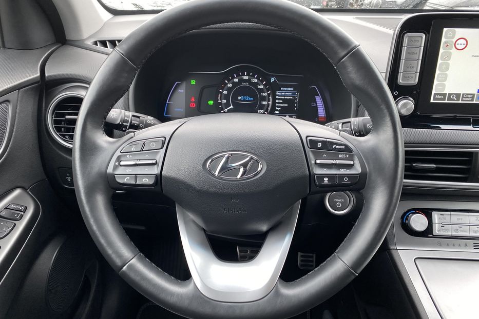 Продам Hyundai Kona 64кВт Макскомплектація Premium 2019 года в Львове