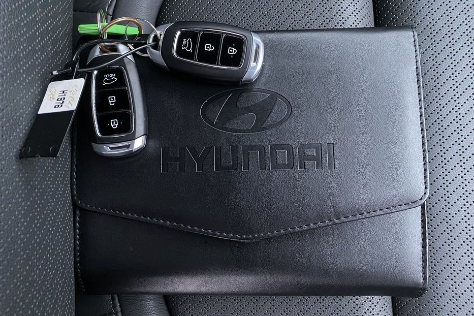 Продам Hyundai Kona 64кВт Макскомплектація Premium 2019 года в Львове