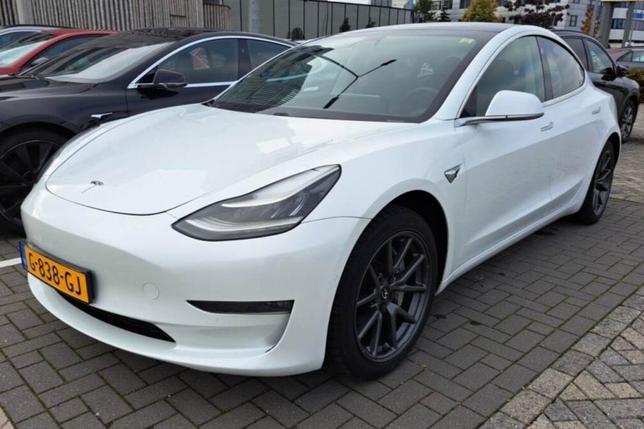 Продам Tesla Model 3 Long Range DM 2019 года в Львове