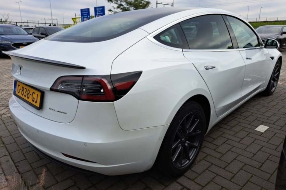 Продам Tesla Model 3 Long Range DM 2019 года в Львове