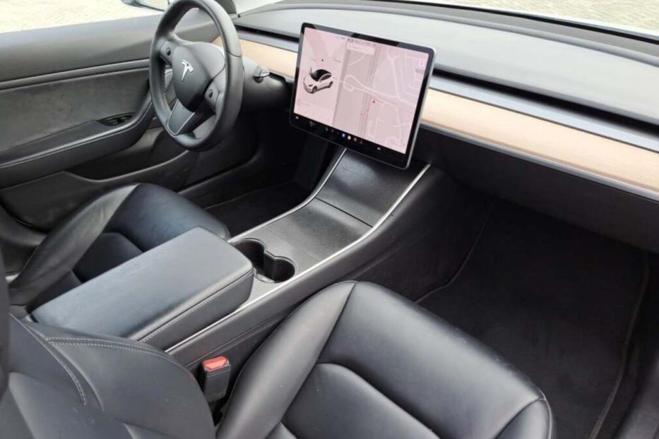 Продам Tesla Model 3 Long Range DM 2019 года в Львове