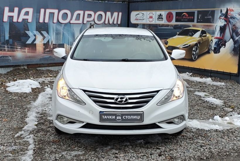 Продам Hyundai Sonata YF LPi 2015 года в Киеве