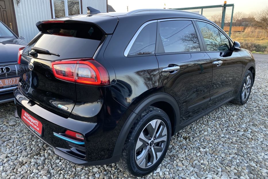 Продам Kia Niro 64кВтМакс.комплектаціяPrestige 2019 года в Львове