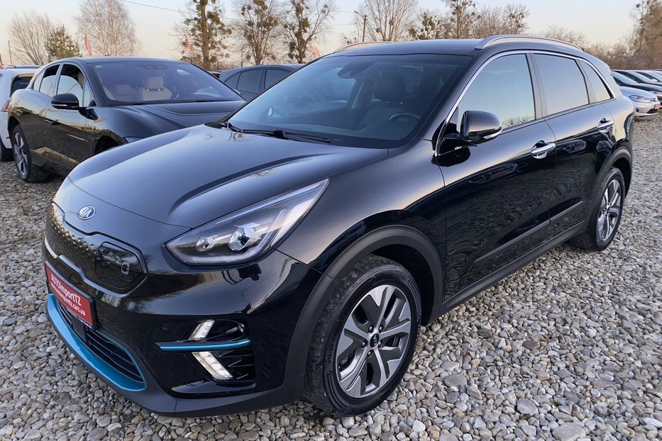 Продам Kia Niro 64кВтМакс.комплектаціяPrestige 2019 года в Львове