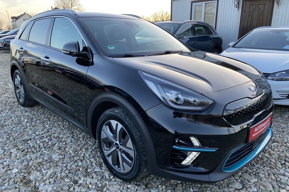 Продам Kia Niro 64кВтМакс.комплектаціяPrestige 2019 года в Львове