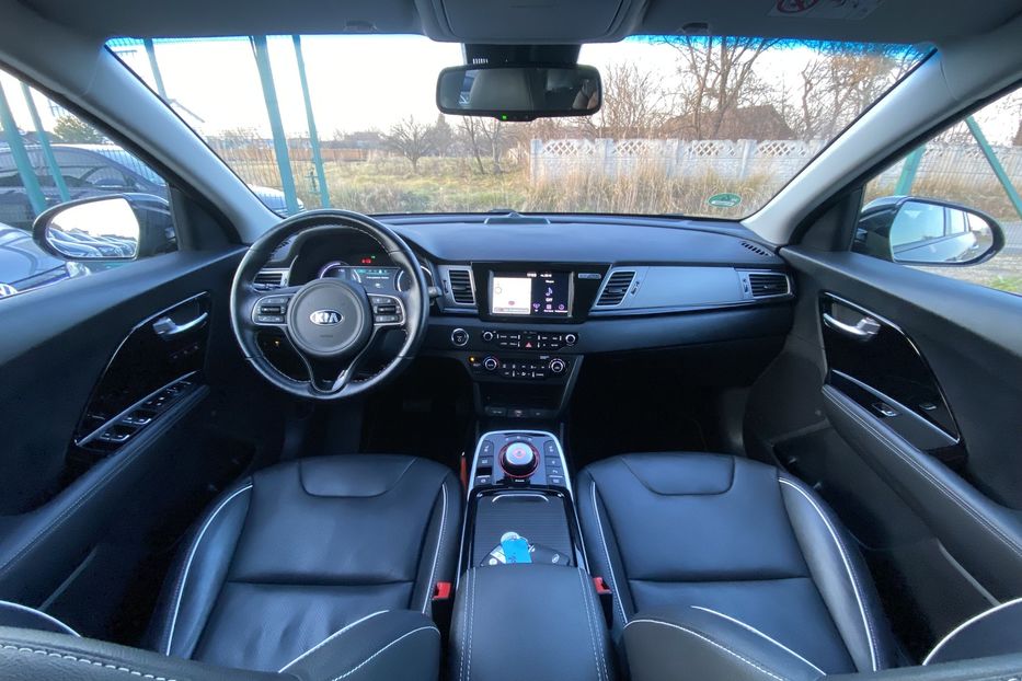 Продам Kia Niro 64кВтМакс.комплектаціяPrestige 2019 года в Львове